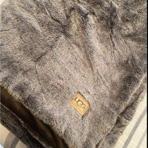 UGG Faux Fur Dawson Blanket